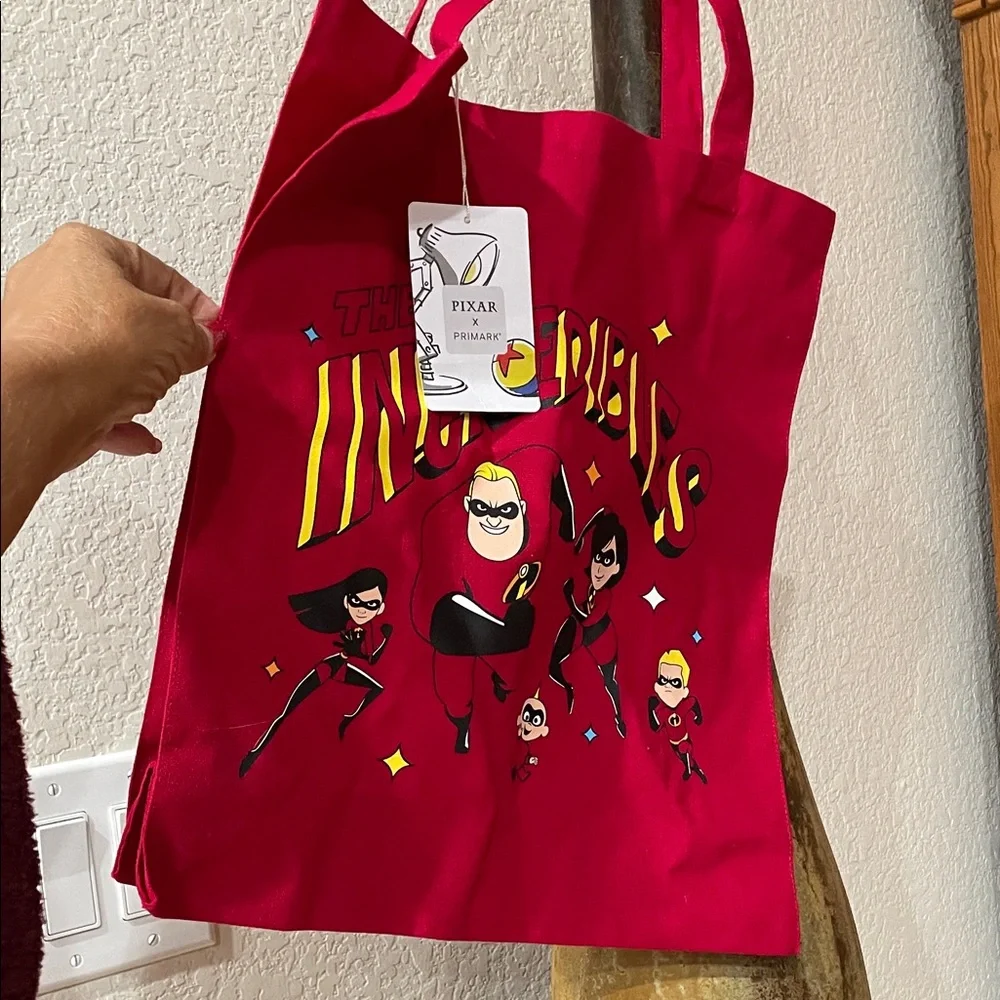 NWT Primark Superhero Kids Authentic Pixar THE INCREDIBLES- Red, Yellow, & Black